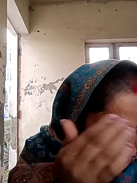 Cute-karisma1234 online show from 17, 2, 2026