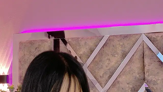 JaneeDaviss online show from 11, 2, 2026