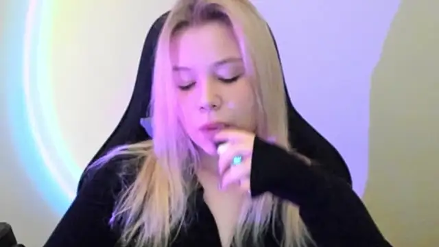 Lulu Di online show from 21, 2, 2026