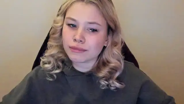 Lulu Di online show from 4, 2, 2026