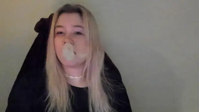 Lulu Di online show from 17, 2, 2026