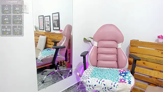 Naughty Vanessa  online show from 6, 3, 2026