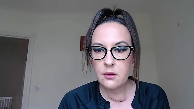 PsychicDominatrix online show from 12, 6, 2026