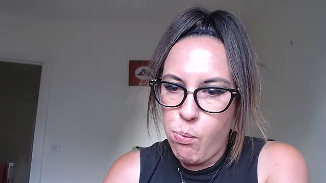 PsychicDominatrix online show from 7, 8, 2026