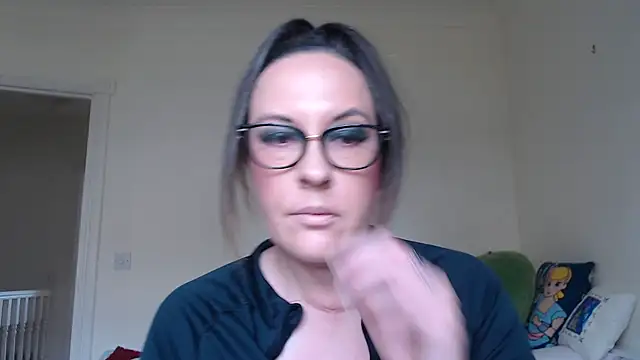 PsychicDominatrix online show from 3, 7, 2026