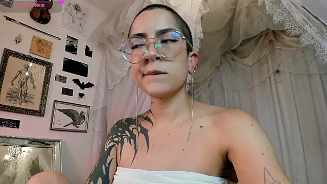 Snapshot of OhMyBush chatting on 21, 6, 2026 OhMyBush online show from 21, 6, 2026