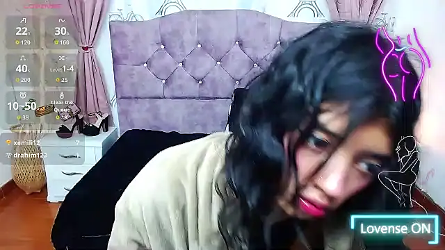 Esmeralda-18 online show from 10, 2, 2026