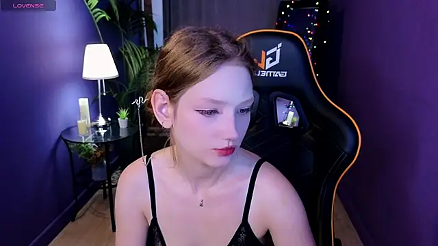 Your lilith  online show from 18, 6, 2026