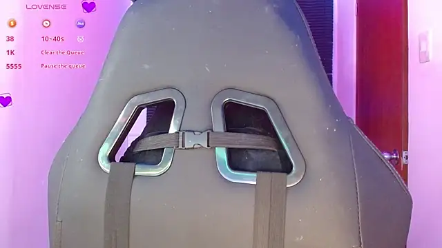 neena nyx  online show from 4, 3, 2026