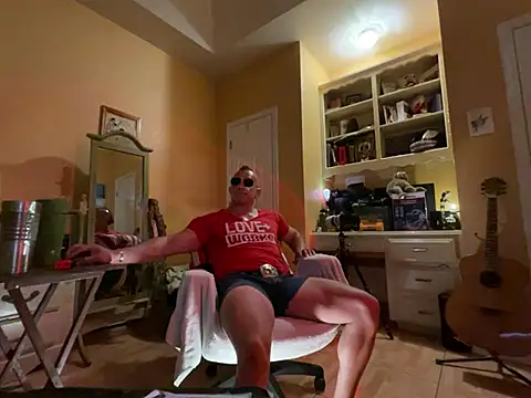 Snapshot of daddydonkey84 chatting on 29, 5, 2026 daddydonkey84 online show from 29, 5, 2026