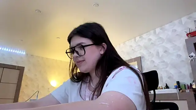  MaryLove  online show from 4, 3, 2026