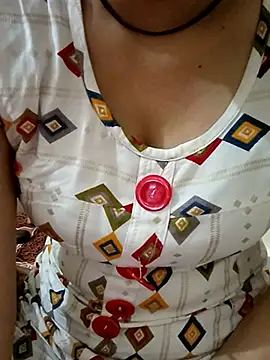 Hot Fiza0 online show from 14, 2, 2026