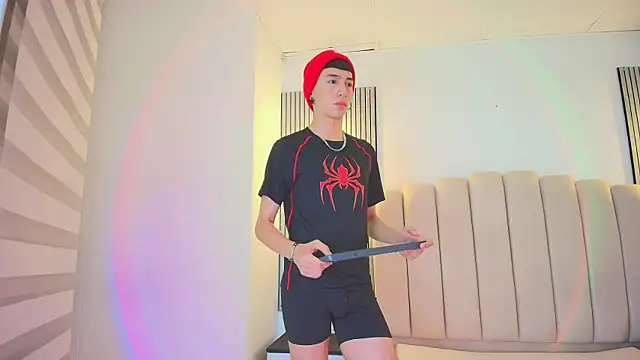 lian cameron online show from 31, 3, 2026