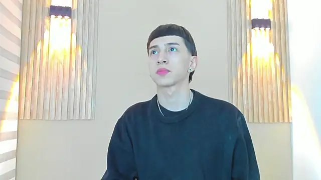 lian cameron online show from 19, 2, 2026