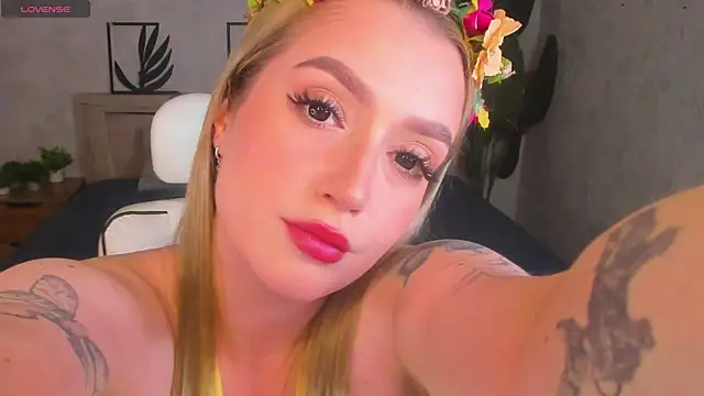 Snapshot of Viickie_Nelsson chatting on 10, 4, 2026 Viickie Nelsson online show from 10, 4, 2026