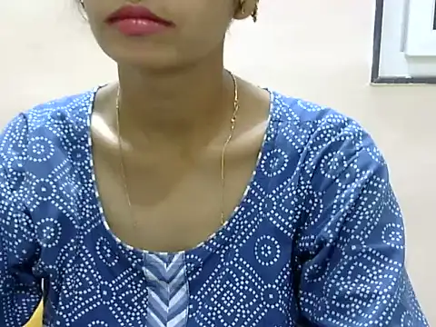 Snapshot of Kulsum_S chatting on 18, 5, 2026 Kulsum S online show from 18, 5, 2026