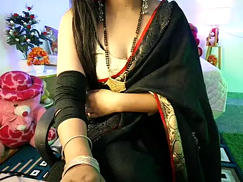 Snapshot of oo_yes_bhabhi chatting on 10, 5, 2026 oo yes bhabhi online show from 10, 5, 2026
