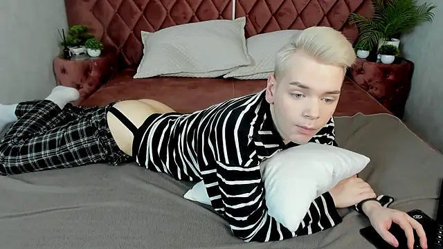 Je Salvatore online show from 5, 3, 2026