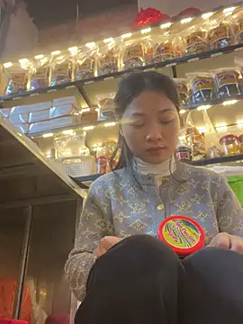 Lyn-be99 online show from 8, 3, 2026