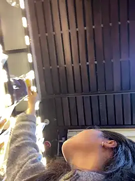 Lyn-be99 online show from 3, 5, 2026