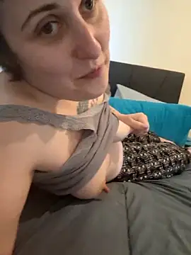 Tiara XOX online show from 25, 2, 2026