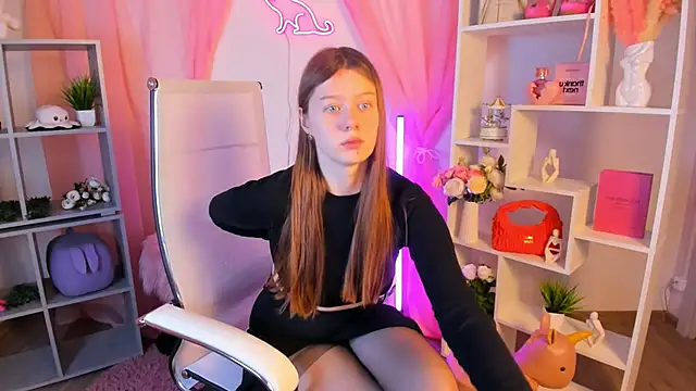 CelestineMauriac online show from 15, 2, 2026