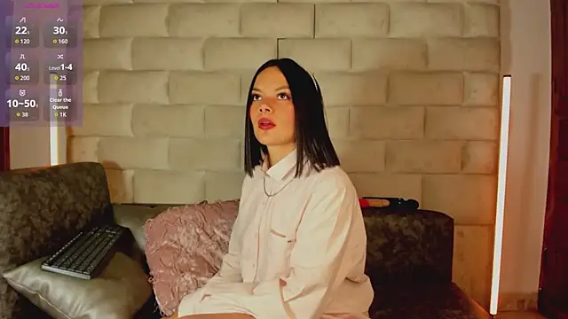 HollyGrey  online show from 21, 4, 2026