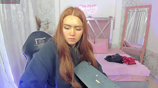 SABRIINA TAY online show from 18, 4, 2026