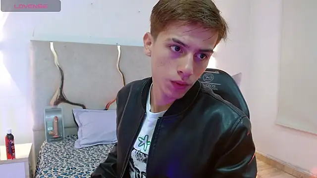 EVAN TAY online show from 20, 3, 2026