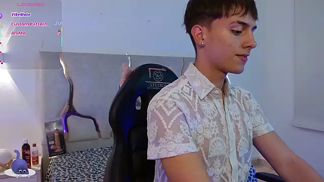 EVAN TAY online show from 13, 2, 2026