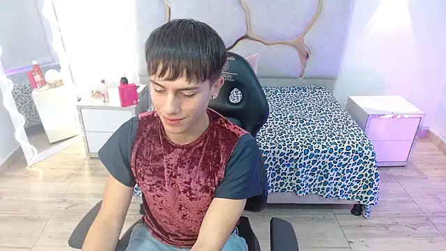 EVAN TAY online show from 23, 2, 2026