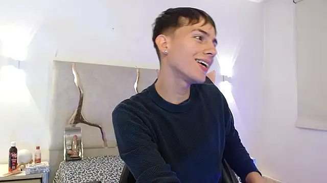 EVAN TAY online show from 7, 2, 2026