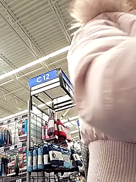 BeautifulFire23 online show from 12, 2, 2026