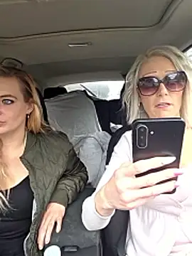 BeautifulFire23 online show from 15, 4, 2026