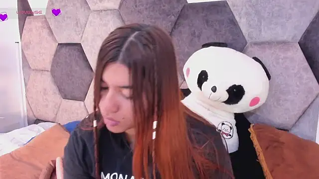 DulceJones online show from 5, 3, 2026