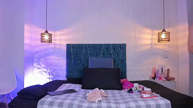 samantha foxyy online show from 25, 3, 2026