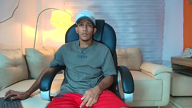 ricky spensar23cm  online show from 15, 4, 2026