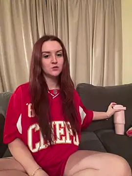 PoppySlut6999 online show from 6, 2, 2026