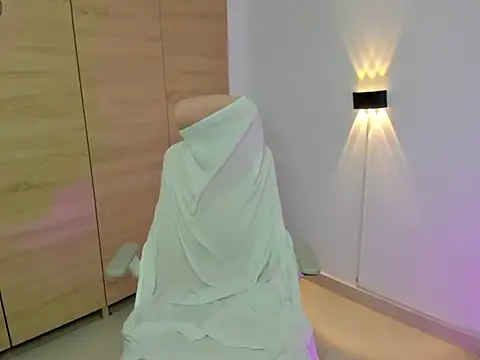 LAY LA  online show from 26, 3, 2026