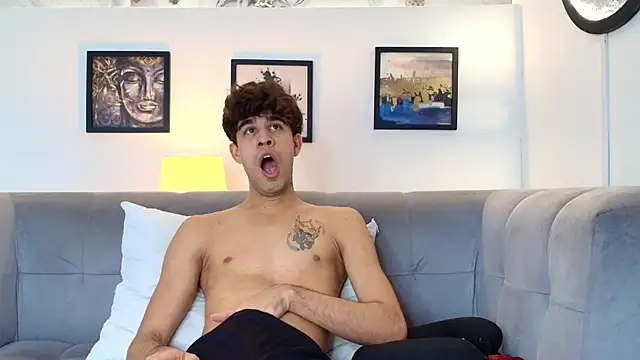 PRETTY COCK1 online show from 29, 3, 2026