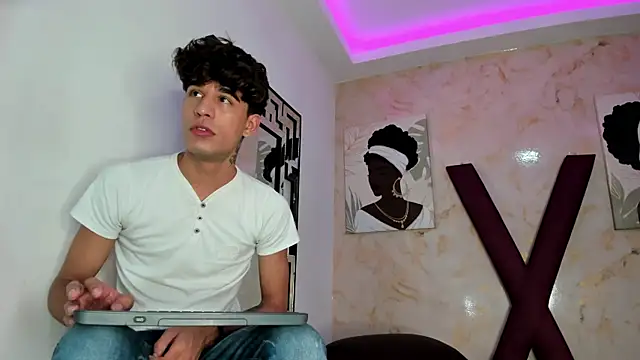 PRETTY COCK1 online show from 29, 4, 2026