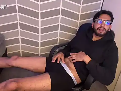 Snapshot of thomass1018 chatting on 11, 2, 2026 thomass1018 online show from 11, 2, 2026