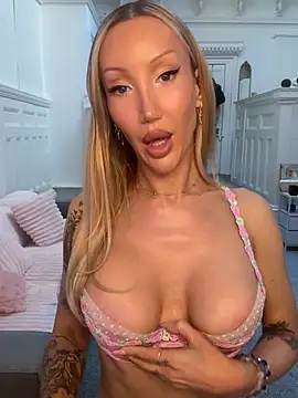 Snapshot of Allana29 chatting on 26, 5, 2026 Allana29 online show from 26, 5, 2026