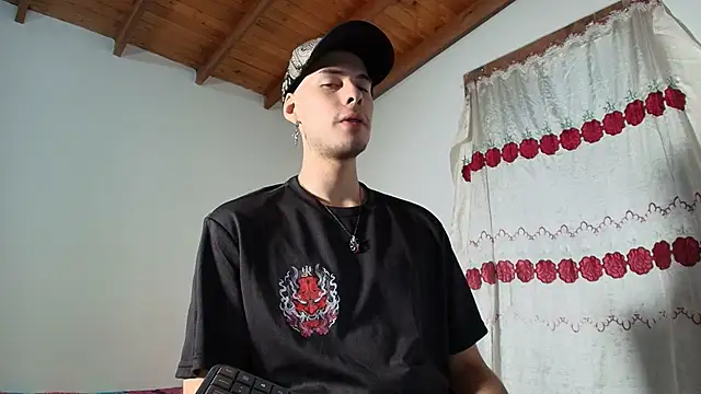 Snapshot of Vlad__night chatting on 16, 5, 2026 Vlad night online show from 16, 5, 2026