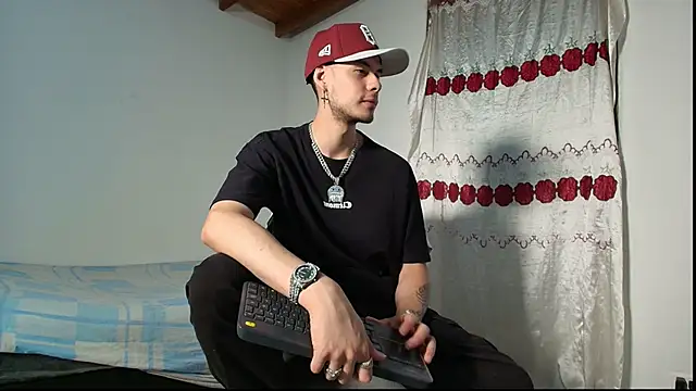 Snapshot of Vlad__night chatting on 3, 5, 2026 Vlad night online show from 3, 5, 2026