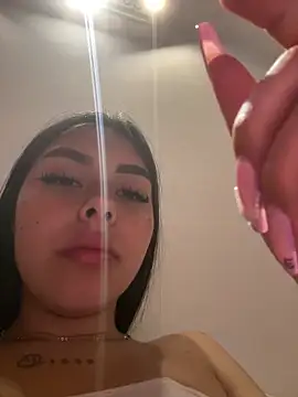 scarlett pinkk1 online show from 8, 3, 2026