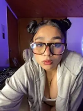 Violetta pinkk1 online show from 3, 3, 2026