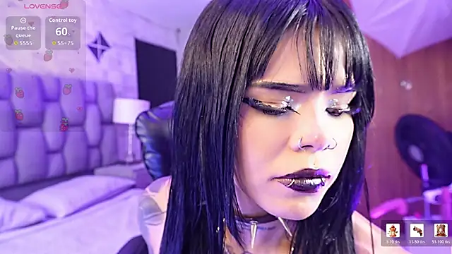 SweetDevil 7 online show from 21, 3, 2026