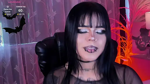 Snapshot of SweetDevil_7 chatting on 9, 6, 2026 SweetDevil 7 online show from 9, 6, 2026