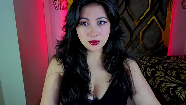 Luvienne online show from 13, 2, 2026